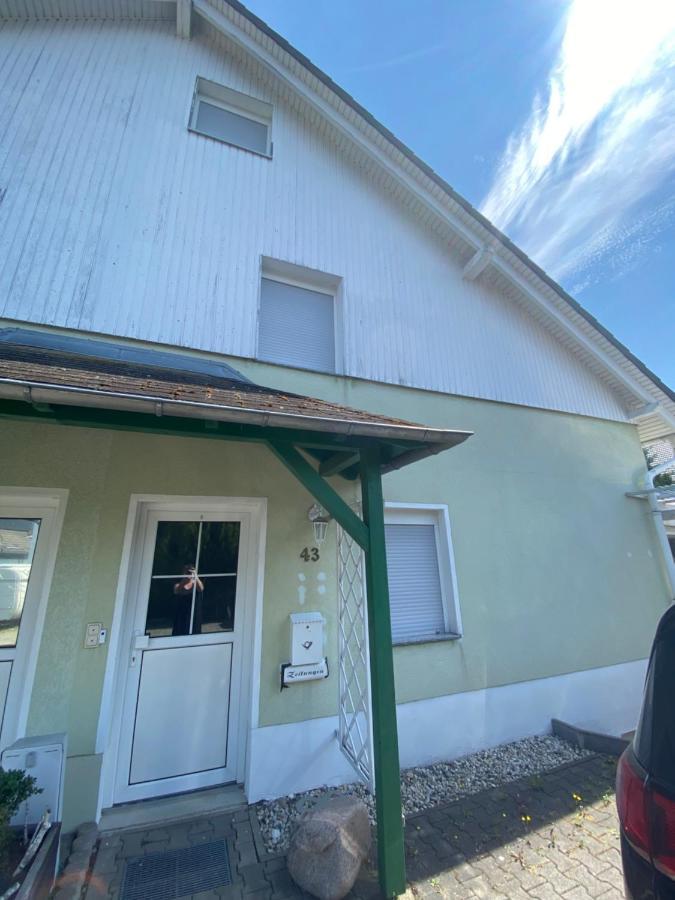 Stilvolles Ferienhaus Mit Garten Fuer 6 Personen Диполдисвалде Екстериор снимка